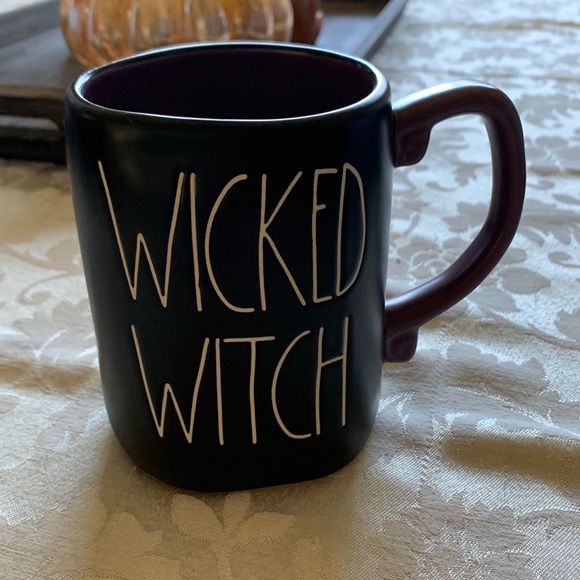 Rae Dunn. Wicked Witch 🧙♀️ mug - Picture 1 of 5